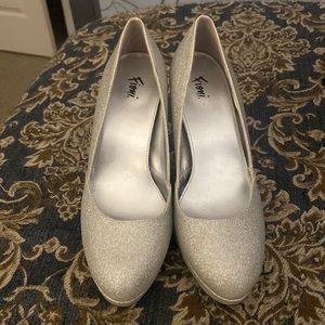 Fioni silver heels